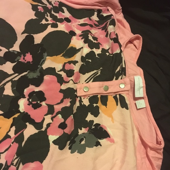 Pink blouse - Picture 2 of 5